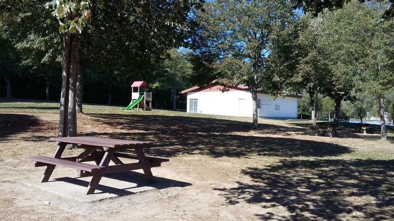 L' Esterlanges Suite Famille 2 Chambres 4 Personnes Proche Puydufou Saint-Vincent-Sterlanges Zewnętrze zdjęcie