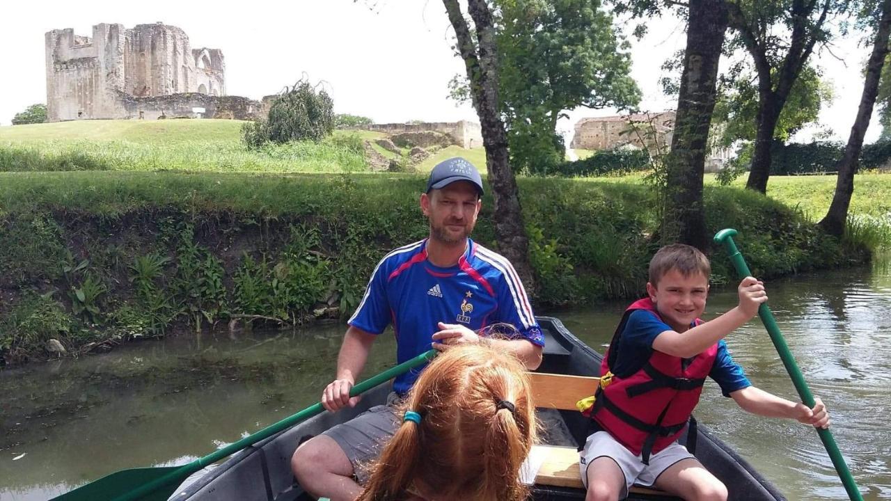 L' Esterlanges Suite Famille 2 Chambres 4 Personnes Proche Puydufou Saint-Vincent-Sterlanges Zewnętrze zdjęcie